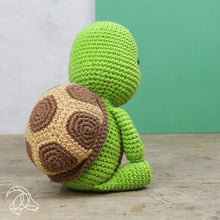 Load image into Gallery viewer, Hardicraft Crochet Kits -  SIEM TORTOISE