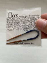 Load image into Gallery viewer, Floops Stitch Markers Flox - Flexible Multi-Tool for Crochet and Knitting