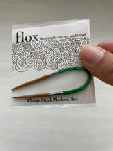 Load image into Gallery viewer, Floops Stitch Markers Flox - Flexible Multi-Tool for Crochet and Knitting