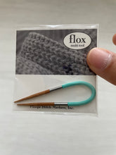 Load image into Gallery viewer, Floops Stitch Markers Flox - Flexible Multi-Tool for Crochet and Knitting