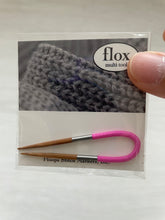 Load image into Gallery viewer, Floops Stitch Markers Flox - Flexible Multi-Tool for Crochet and Knitting