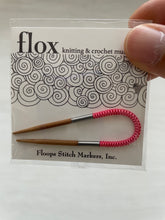 Load image into Gallery viewer, Floops Stitch Markers Flox - Flexible Multi-Tool for Crochet and Knitting